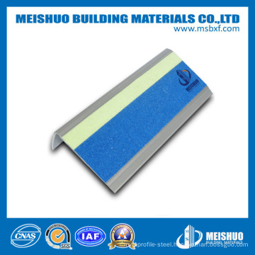 Metal Stair Nose Molding with Adhesive Strip (MSSNAC)